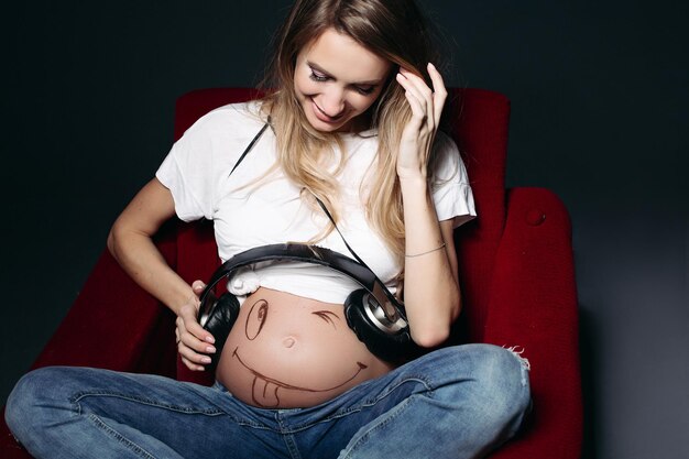 Jak genetyka prenatalna może wpłynąć na zdrowie przyszłego dziecka?